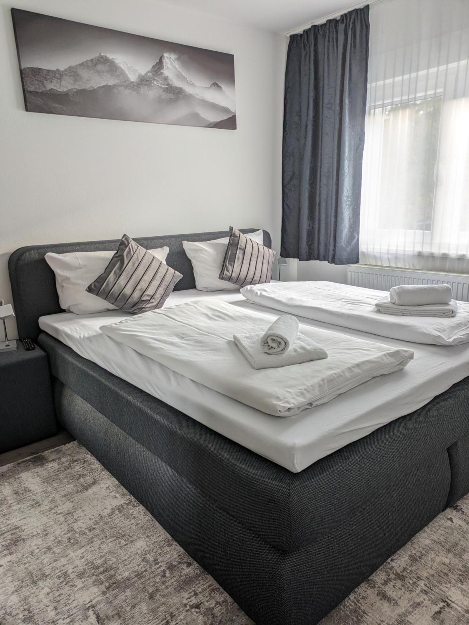 Hotel Ari Kaiserslautern Esterno foto