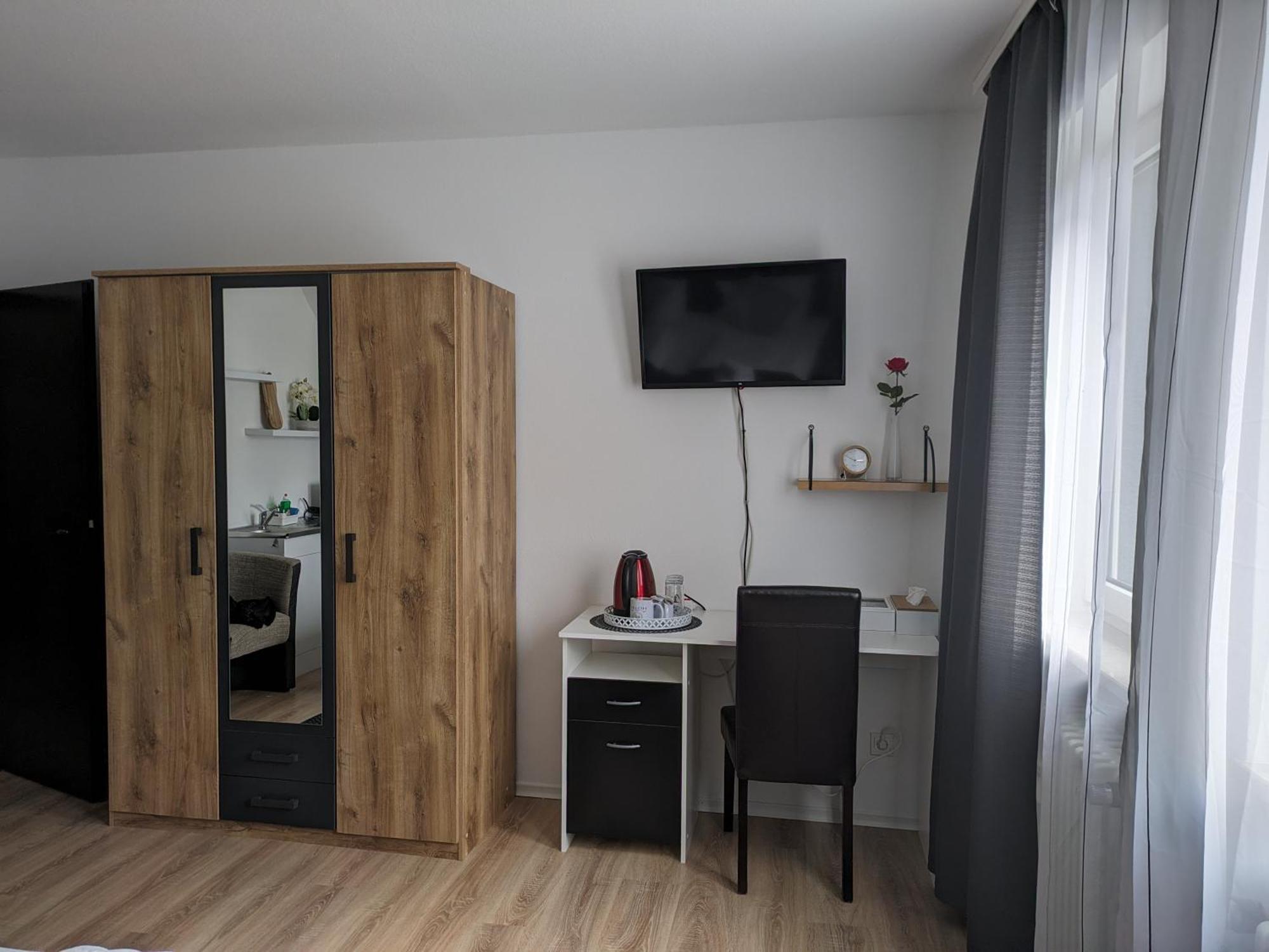 Hotel Ari Kaiserslautern Esterno foto