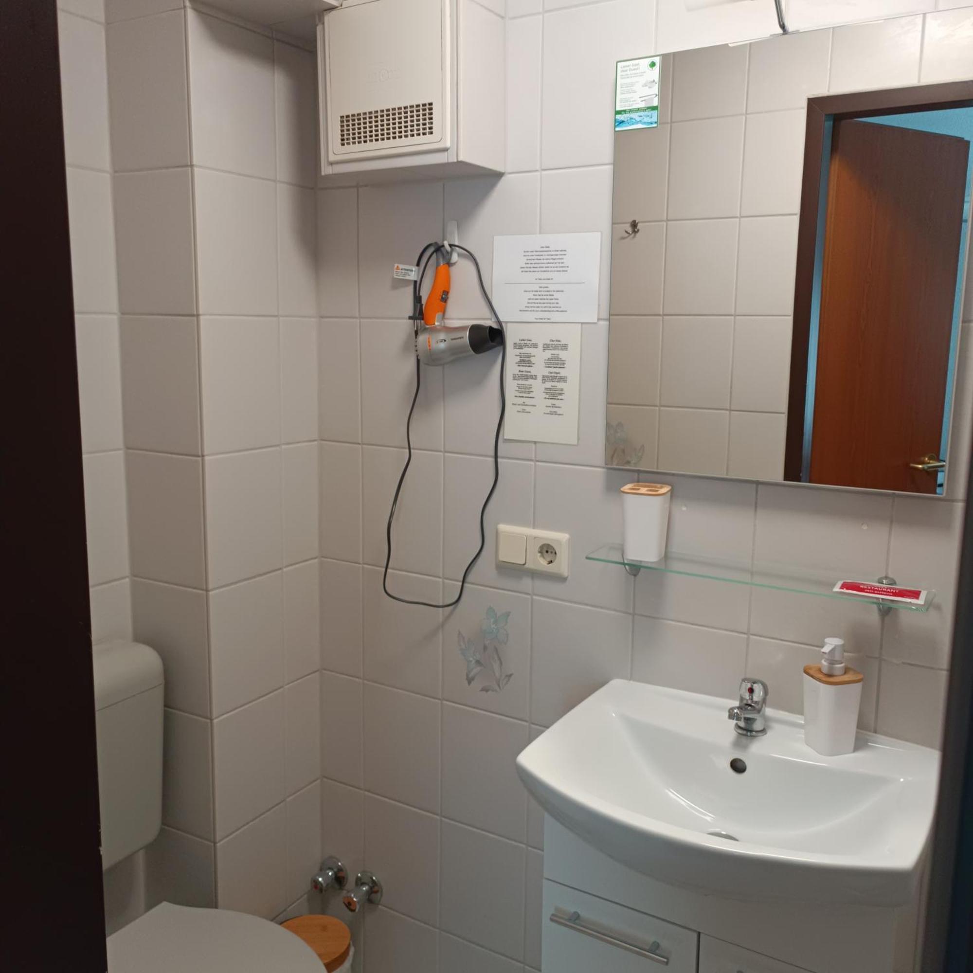 Hotel Ari Kaiserslautern Esterno foto