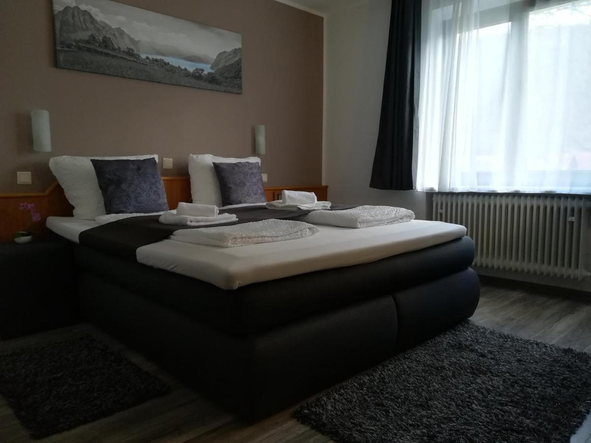 Hotel Ari Kaiserslautern Esterno foto